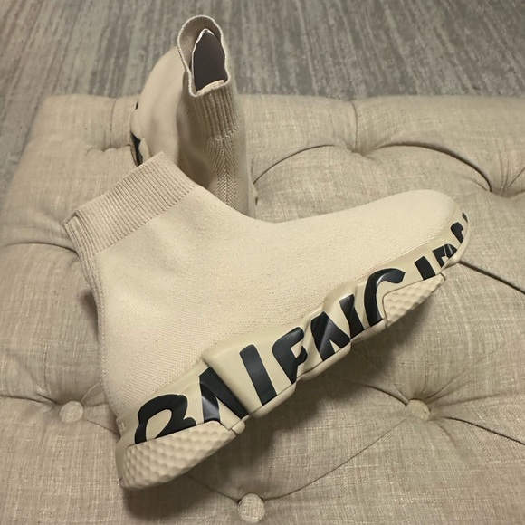 MEN'S SPEED RECYCLED KNIT GRAFFITI SNEAKER IN BEIGE - Picture 4 of 5